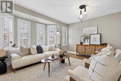 945 Deverell Place, Milton, ON - Indoor Photo Showing Living Room