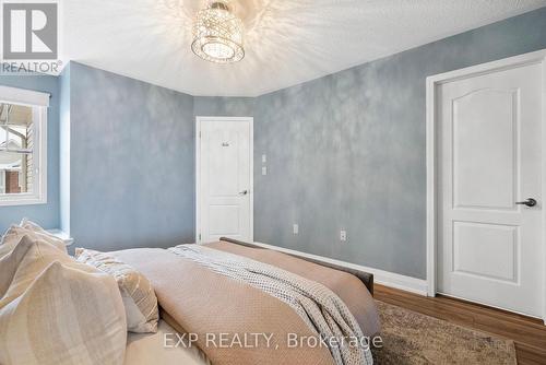 945 Deverell Place, Milton, ON - Indoor Photo Showing Bedroom