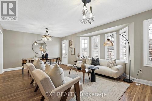 945 Deverell Place, Milton, ON - Indoor Photo Showing Living Room