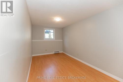 219 Emerson Avenue, London South (South H), ON - Indoor Photo Showing Other Room