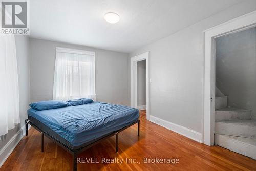 166 North Street N, Fort Erie (Central), ON - Indoor Photo Showing Bedroom