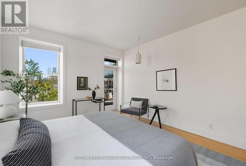 408 - 385 Brunswick Avenue, Toronto, ON - Indoor Photo Showing Bedroom