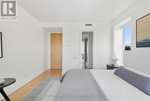 408 - 385 Brunswick Avenue, Toronto, ON - Indoor Photo Showing Bedroom
