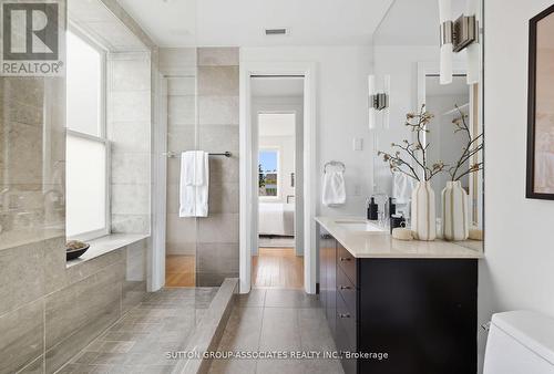 408 - 385 Brunswick Avenue, Toronto, ON - Indoor Photo Showing Bathroom