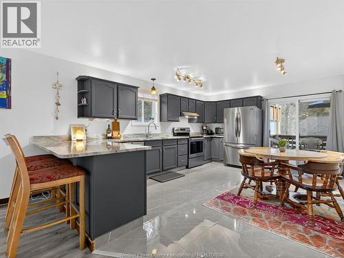 6860 Matchette Road, Lasalle, ON - Indoor