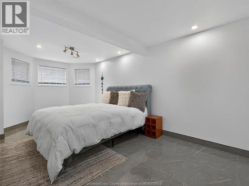 6860 Matchette Road, Lasalle, ON - Indoor Photo Showing Bedroom