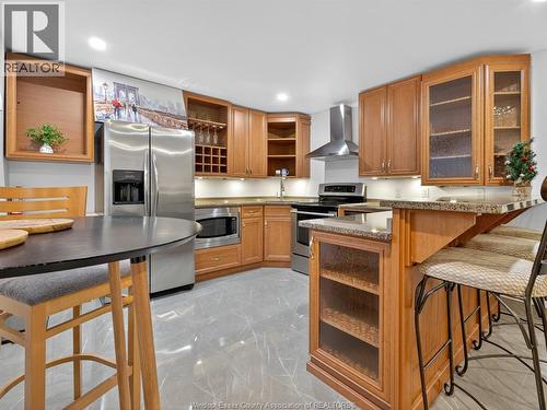 6860 Matchette Road, Lasalle, ON - Indoor