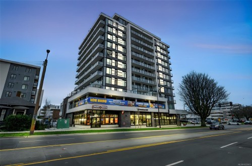 702-1100 Yates St  Victoria, BC V8V 0H5