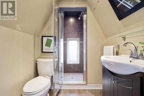 232 Wellington Street N, Hamilton, ON 