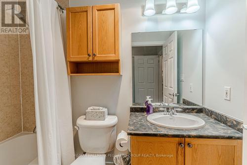 401 - 140 Cedar Island Road, Orillia, ON - Indoor Photo Showing Bathroom