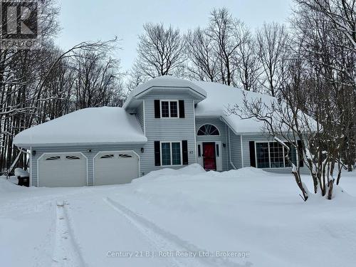 83 WOZNIAK ROAD  Penetanguishene, ON L9M 1W6
