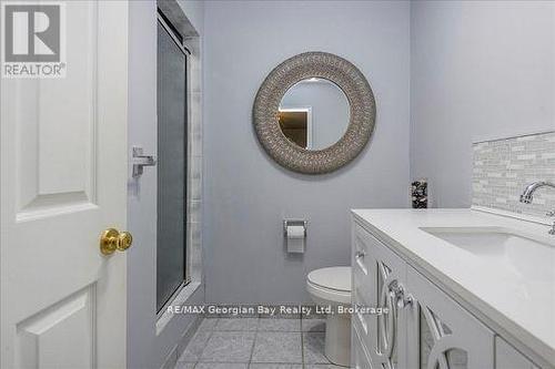 31 Lakeview Crescent, Tiny, ON - Indoor Photo Showing Bathroom