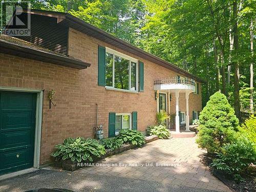 31 Lakeview Crescent, Tiny, ON - Outdoor With Exterior