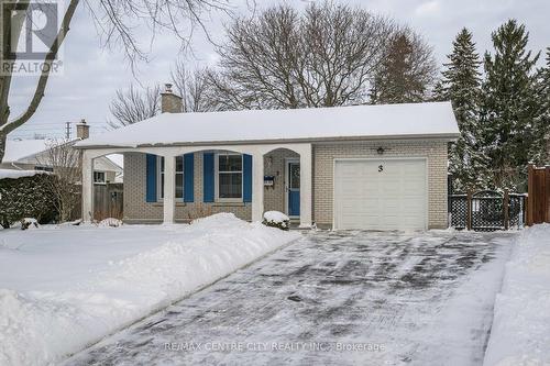 3 KENDALL COURT  London North (North G), ON N5X 1E4