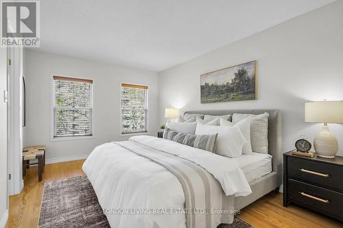 21 - 30 Grand Avenue, London South (South F), ON - Indoor Photo Showing Bedroom
