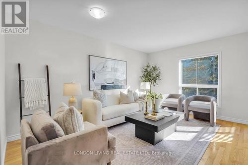 21 - 30 Grand Avenue, London South (South F), ON - Indoor Photo Showing Living Room