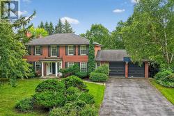 11 TUDOR GATE Toronto, ON M2L 1N3