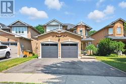 139 TREMOUNT STREET  Whitby, ON L1M 1E9