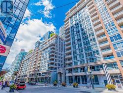 228 - 250 WELLINGTON STREET W  Toronto, ON M5V 3P6