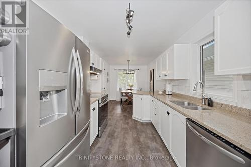 6127 Abbott Street E, Ottawa, ON - Indoor Photo Showing Kitchen With Stainless Steel Kitchen With Double Sink With Upgraded Kitchen