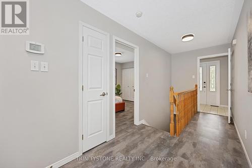 6127 Abbott Street E, Ottawa, ON - Indoor Photo Showing Other Room