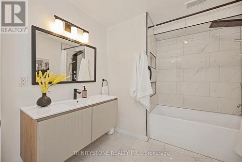 6127 Abbott Street E, Ottawa, ON - Indoor Photo Showing Bathroom