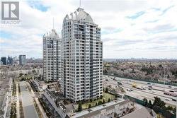 1715 - 17 BARBERRY PLACE  Toronto, ON M2K 3E2