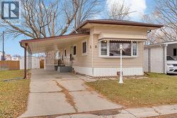 8 MALDEN HILL DRIVE  Amherstburg, ON N9V 3E1