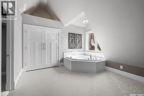 8 1651 Anson Road, Regina, SK - Indoor Photo Showing Bathroom