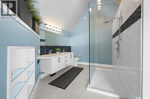 8 1651 Anson Road, Regina, SK - Indoor Photo Showing Bathroom