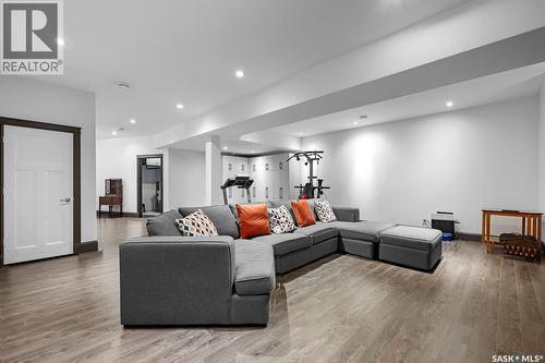 8 1651 Anson Road, Regina, SK - Indoor Photo Showing Living Room