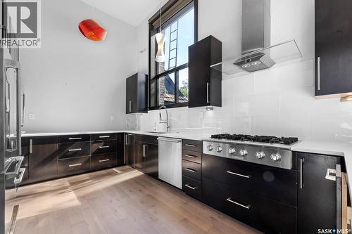 8 1651 Anson Road, Regina, SK - Indoor Photo Showing Kitchen With Upgraded Kitchen