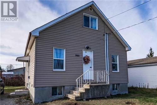 901 Miller  Sudbury, ON P3A 2W9