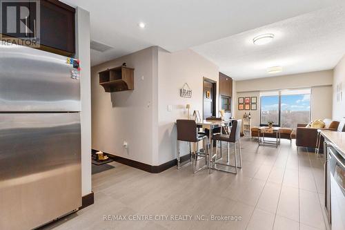 1218 - 1235 Richmond Street, London East (East B), ON - Indoor