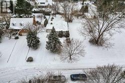 72 Flynn - Front view - 