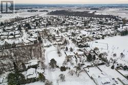 72 Flynn - Close to Park and Tennis Court - 