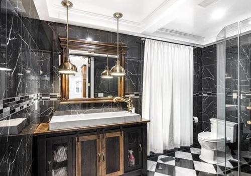 11833  102 Avenue, Edmonton, AB 