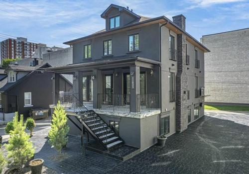 11833  102 Avenue, Edmonton, AB 