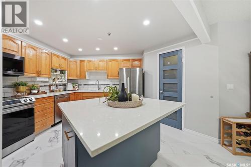 209 301 Cree Crescent, Saskatoon, SK - Indoor Photo Showing Kitchen