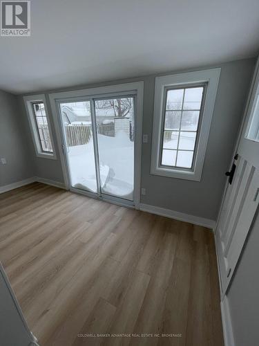 321 Dieppe Street, Welland (Lincoln/Crowland), ON - Indoor Photo Showing Other Room