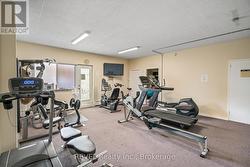 Exercise room in building - 