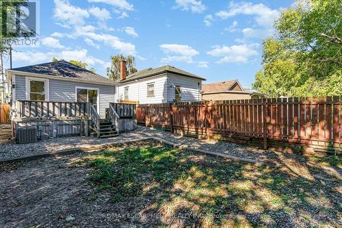 97 East 31St Street, Hamilton, ON - Outdoor With Deck Patio Veranda
