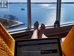 1505 - 99 HARBOUR SQUARE  Toronto, ON M5J 2H2