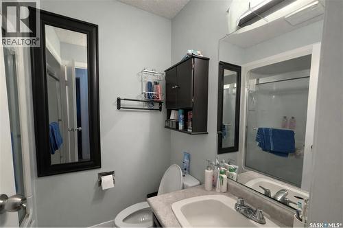 1606 Bradwell Avenue, Saskatoon, SK - Indoor Photo Showing Bathroom
