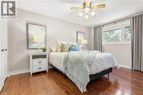 581 Braemore Road, Burlington, ON - Indoor Photo Showing Bedroom