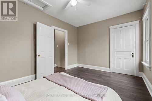 22 Denistoun Street, Welland (Broadway), ON - Indoor Photo Showing Bedroom