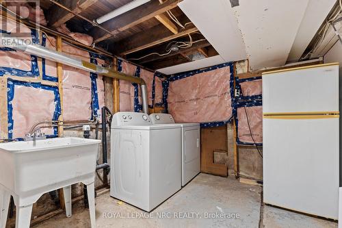 22 Denistoun Street, Welland (Broadway), ON - Indoor Photo Showing Laundry Room