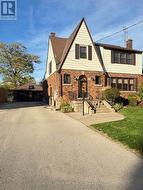 Driveway for 8 cars - 