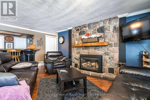 8 Tiny Beaches Road S, Tiny, ON - Indoor Photo Showing Living Room With Fireplace