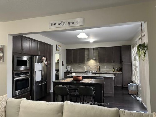 1317 Raspberry Terrace, Milton, ON - Indoor